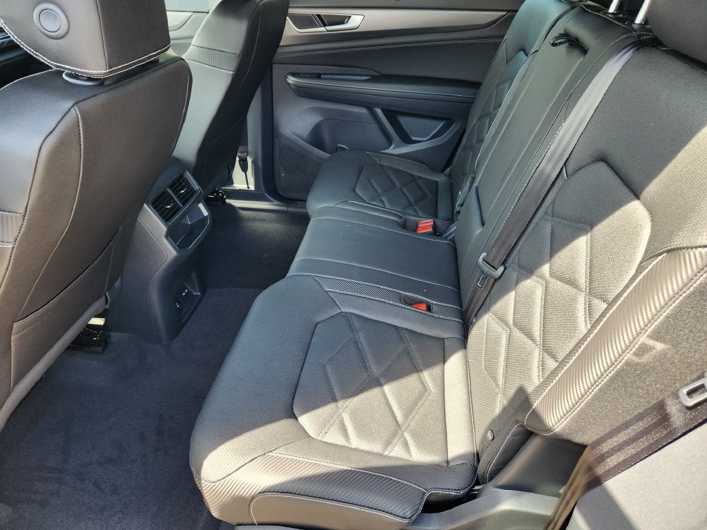 2026 Volkswagen Atlas Cross Sport SE w/Technology