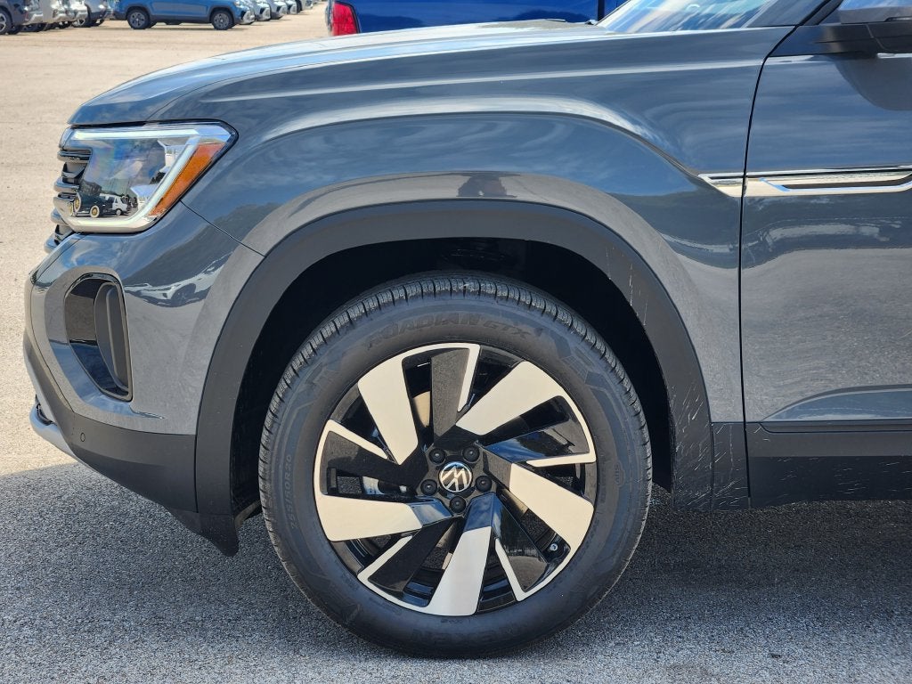 2026 Volkswagen Atlas Cross Sport SE w/Technology