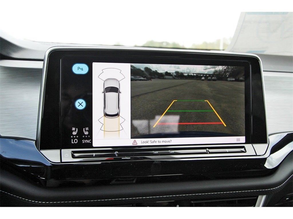 2026 Volkswagen Atlas Cross Sport 2.0T SE w/Technology