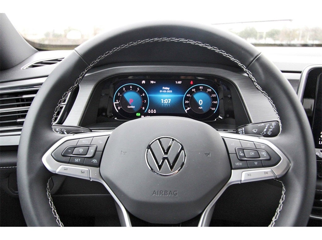 2025 Volkswagen Atlas Cross Sport 2.0T SE w/Technology