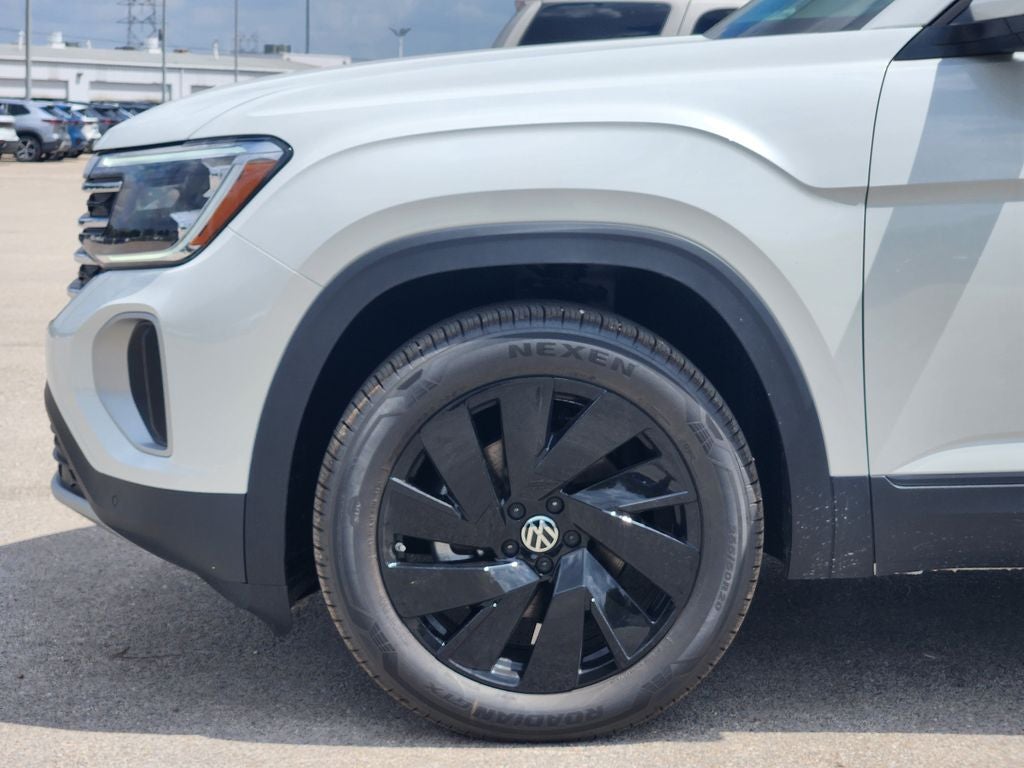 2026 Volkswagen Atlas SE w/Technology