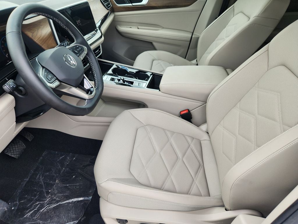 2026 Volkswagen Atlas SE w/Technology