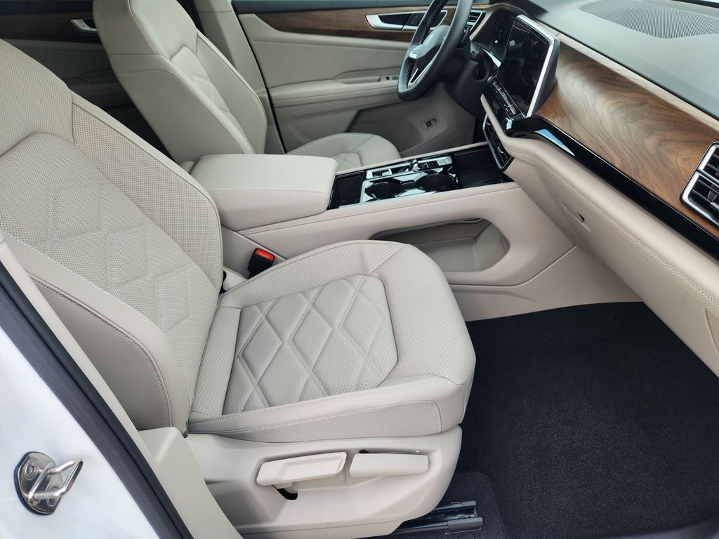 2026 Volkswagen Atlas SE w/Technology