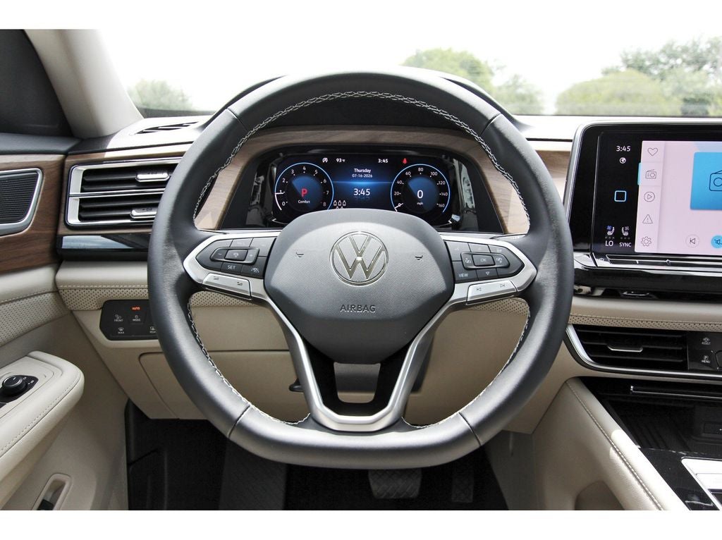 2026 Volkswagen Atlas 2.0T SE w/Technology