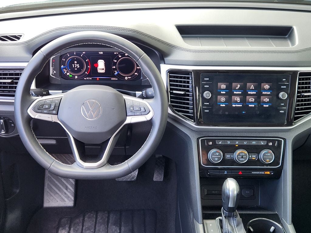 2022 Volkswagen Atlas 2.0T SE w/Technology