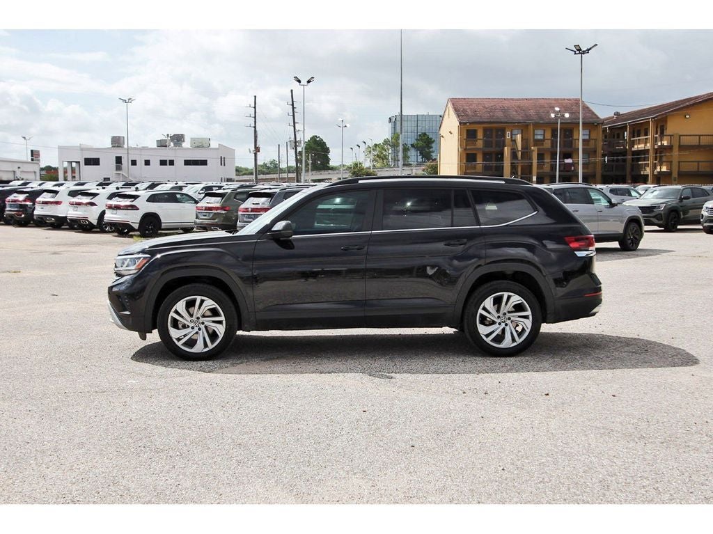 2022 Volkswagen Atlas 3.6L V6 SE w/Technology