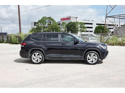 2022 Volkswagen Atlas 3.6L V6 SE w/Technology