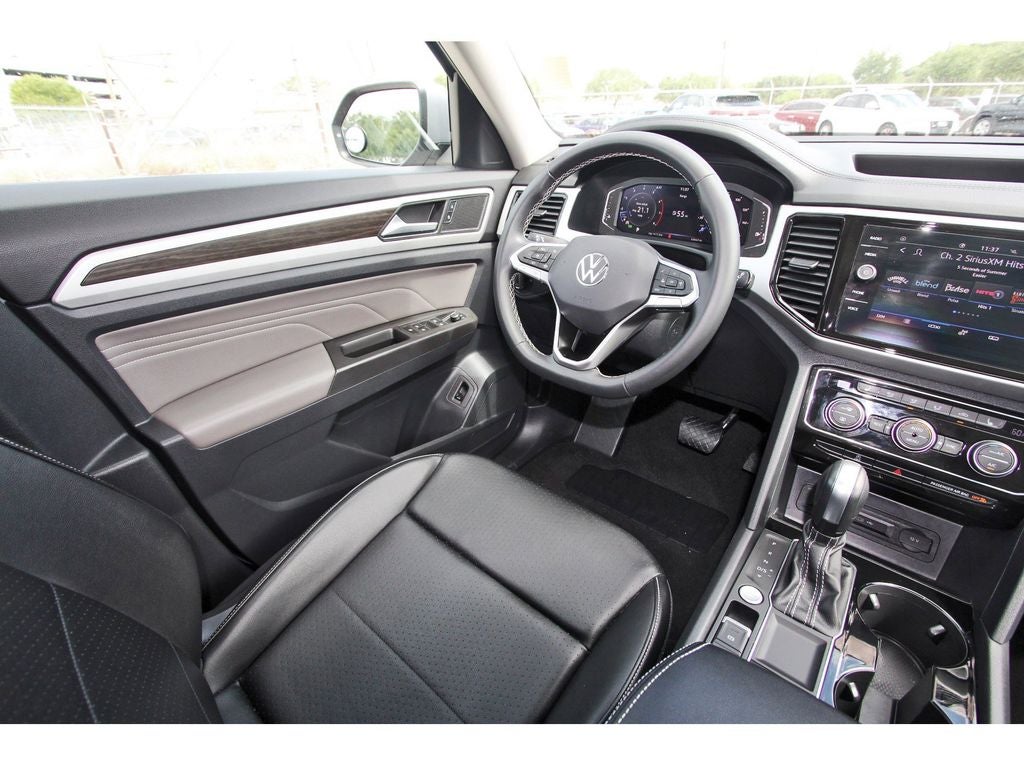 2022 Volkswagen Atlas 3.6L V6 SE w/Technology