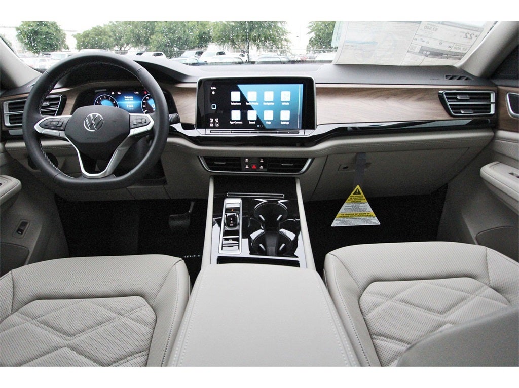 2024 Volkswagen Atlas 2.0T SE w/Technology