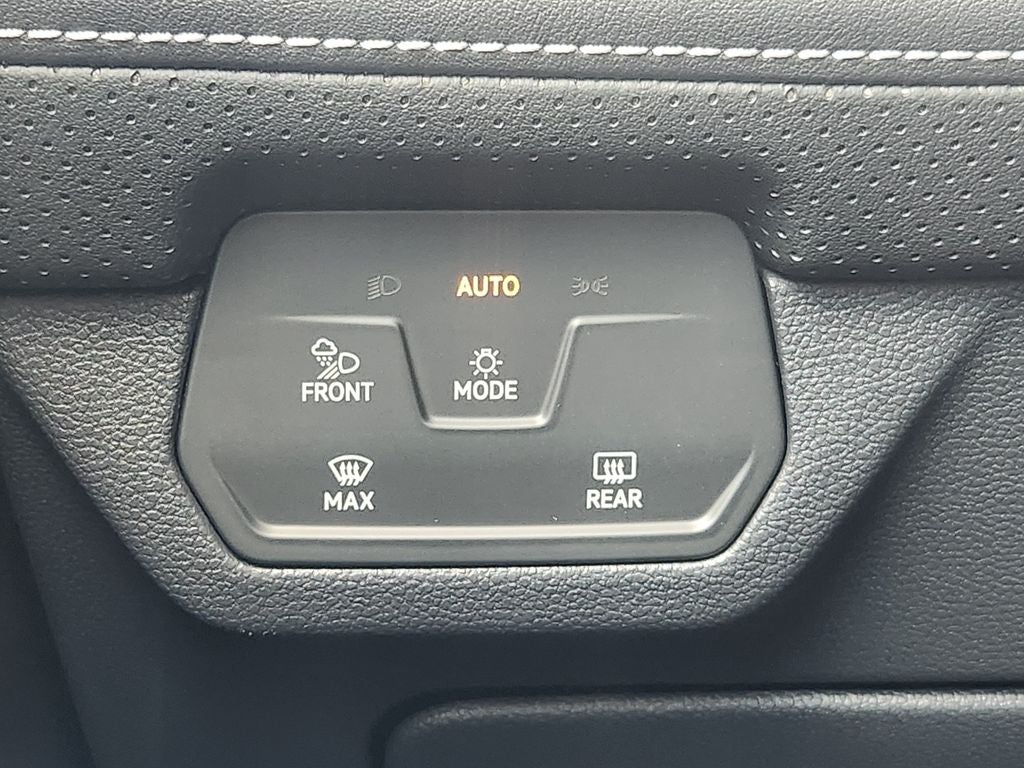 2026 Volkswagen Atlas Cross Sport SE w/Technology