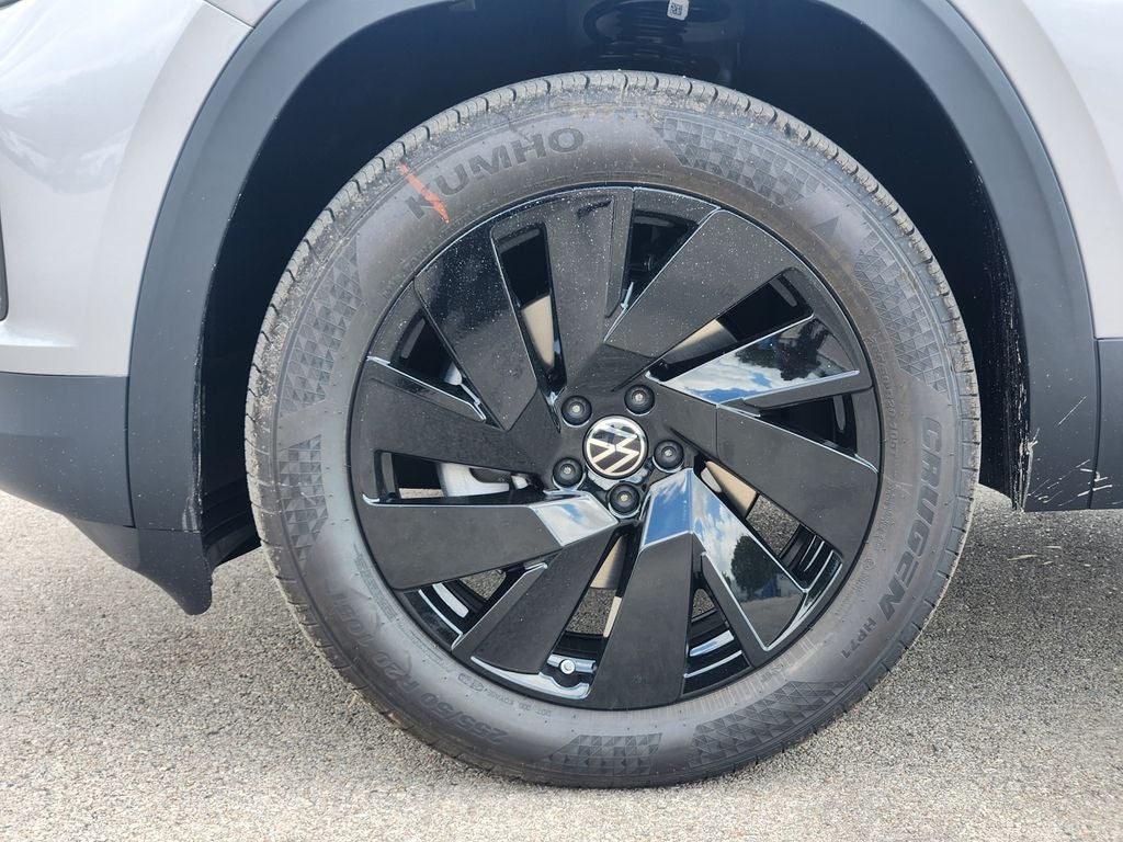 2026 Volkswagen Atlas Cross Sport SE w/Technology