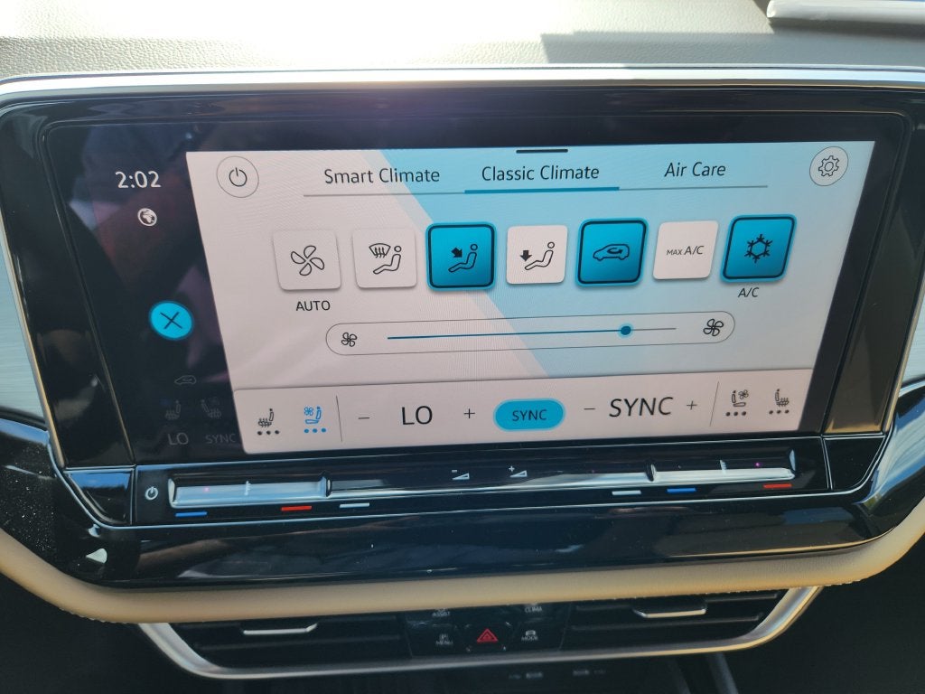 2026 Volkswagen Atlas Cross Sport SE w/Technology