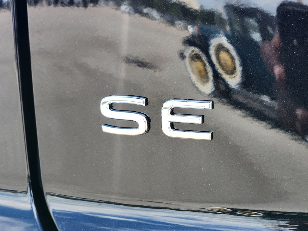 2026 Volkswagen Atlas Cross Sport SE w/Technology