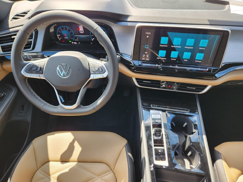 2026 Volkswagen Atlas Cross Sport SE w/Technology