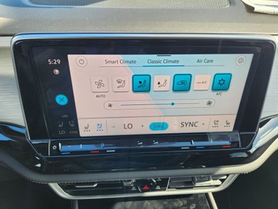 2026 Volkswagen Atlas Cross Sport SE w/Technology