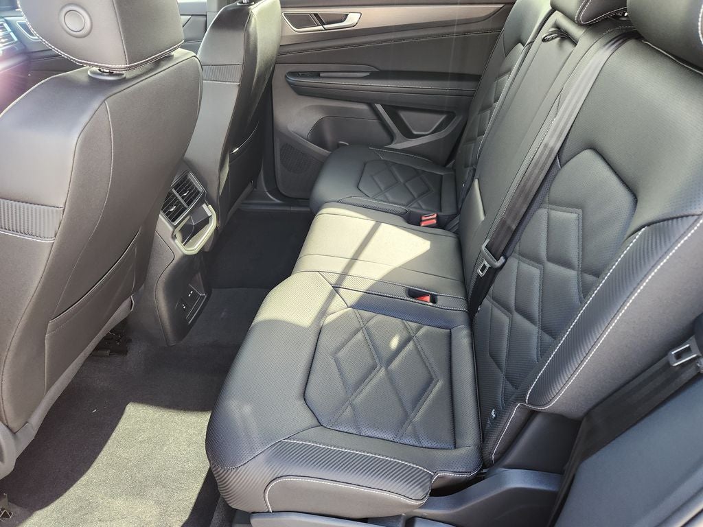2026 Volkswagen Atlas Cross Sport SE w/Technology