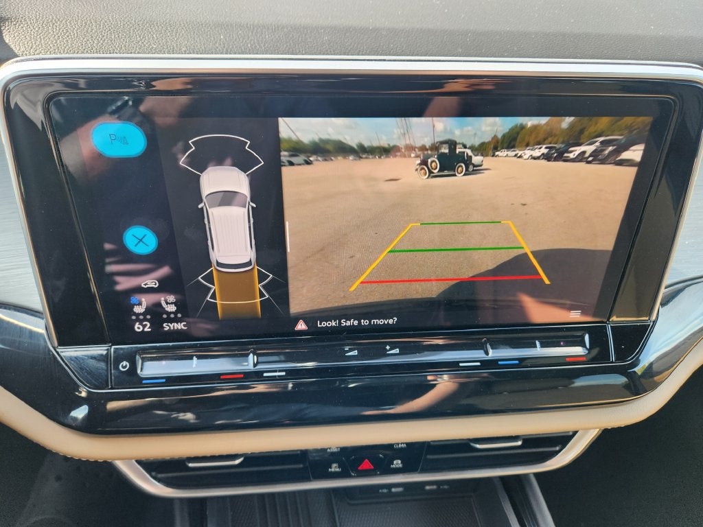 2026 Volkswagen Atlas Cross Sport SE w/Technology