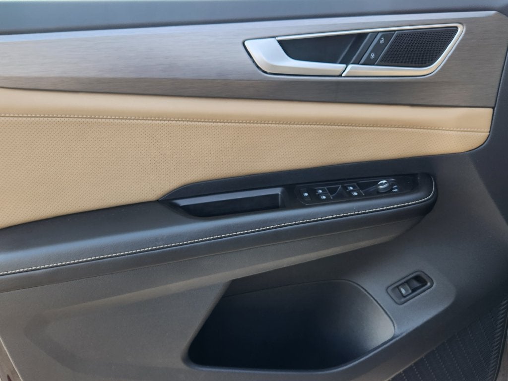 2026 Volkswagen Atlas Cross Sport SE w/Technology