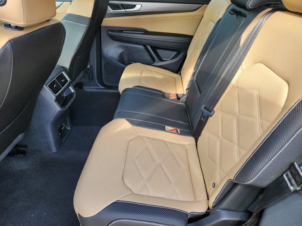 2026 Volkswagen Atlas Cross Sport SE w/Technology