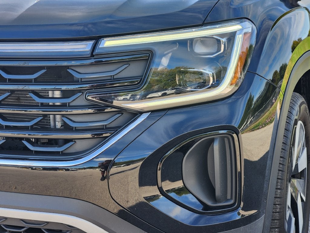 2026 Volkswagen Atlas Cross Sport SE w/Technology