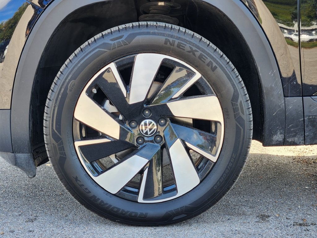 2026 Volkswagen Atlas Cross Sport SE w/Technology