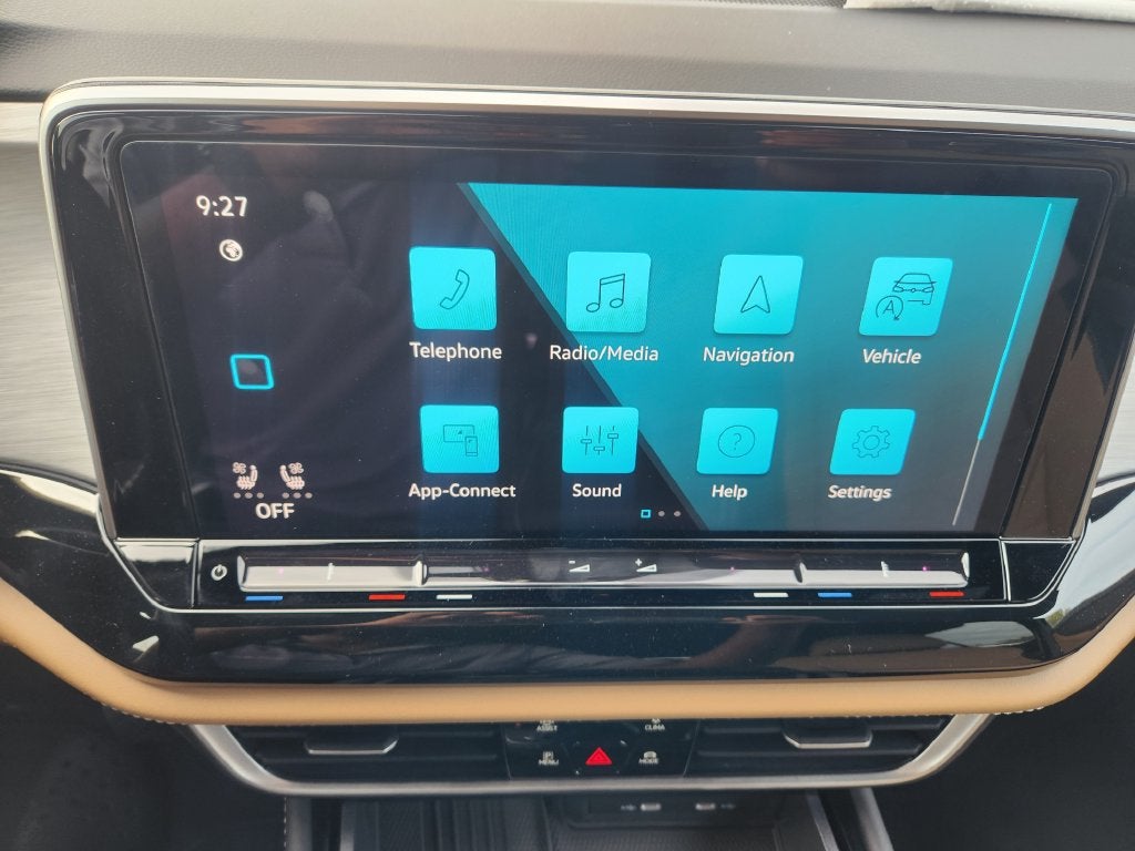 2026 Volkswagen Atlas Cross Sport SE w/Technology