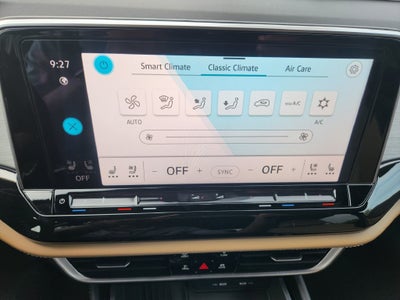 2026 Volkswagen Atlas Cross Sport SE w/Technology