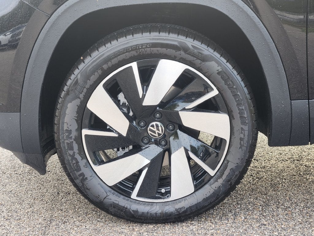 2026 Volkswagen Atlas Cross Sport SE w/Technology