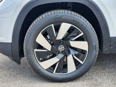 2026 Volkswagen Atlas Cross Sport SE w/Technology