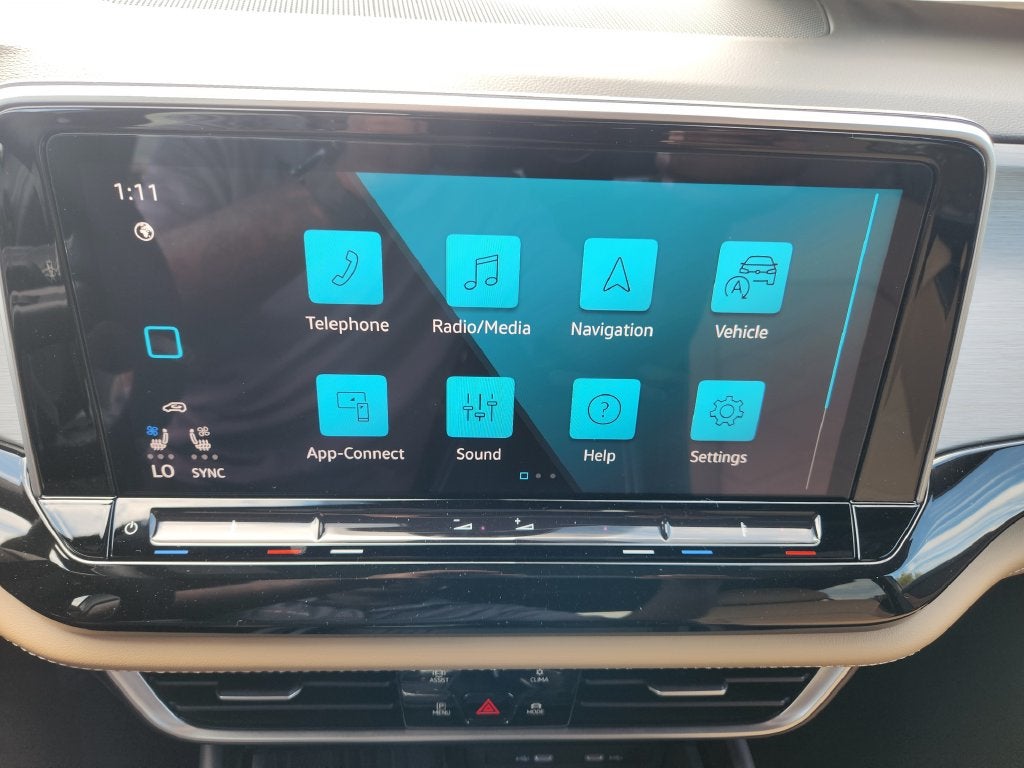 2026 Volkswagen Atlas Cross Sport SE w/Technology