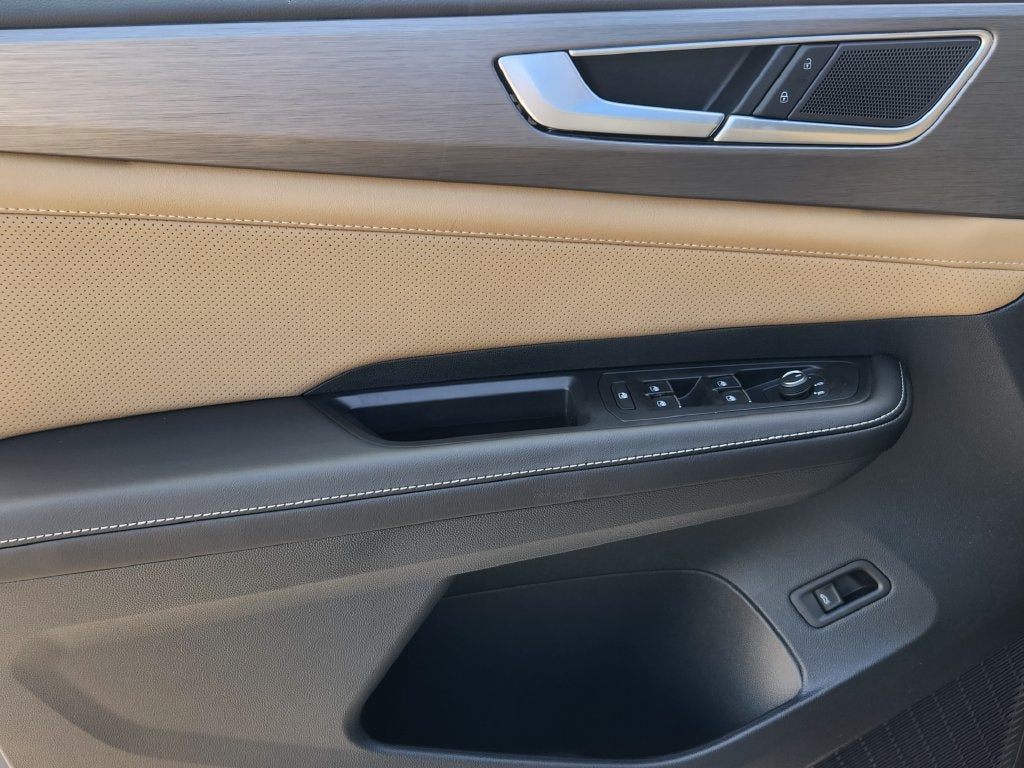 2026 Volkswagen Atlas Cross Sport SE w/Technology