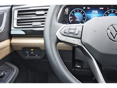 2026 Volkswagen Atlas Cross Sport 2.0T SE w/Technology