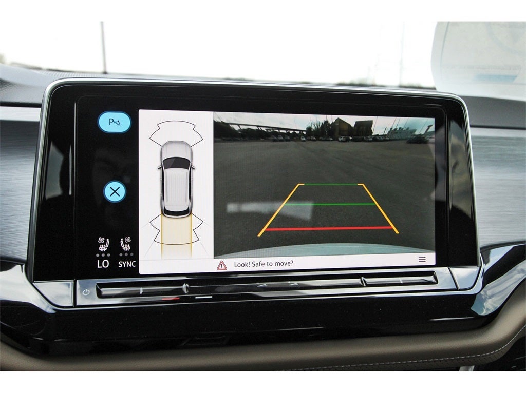 2026 Volkswagen Atlas Cross Sport 2.0T SE w/Technology