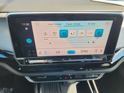 2026 Volkswagen Atlas Cross Sport SE w/Technology
