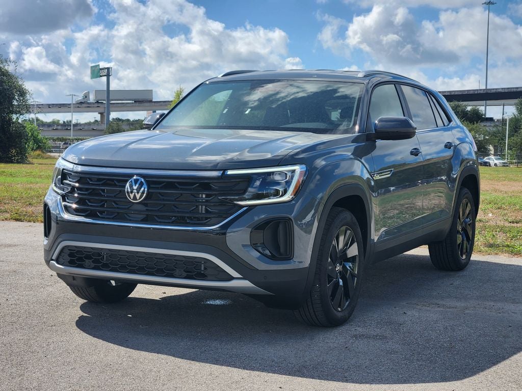 2026 Volkswagen Atlas Cross Sport SE w/Technology