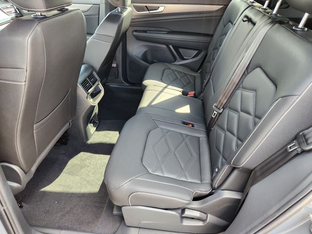 2026 Volkswagen Atlas Cross Sport SE w/Technology