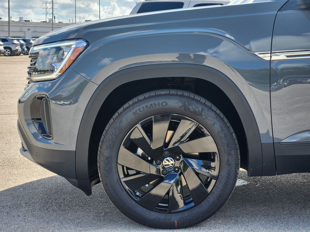2026 Volkswagen Atlas Cross Sport SE w/Technology