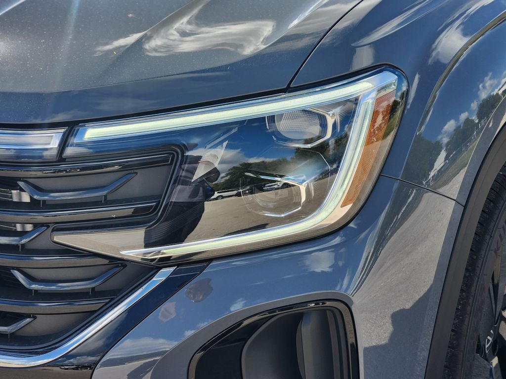 2026 Volkswagen Atlas Cross Sport SE w/Technology