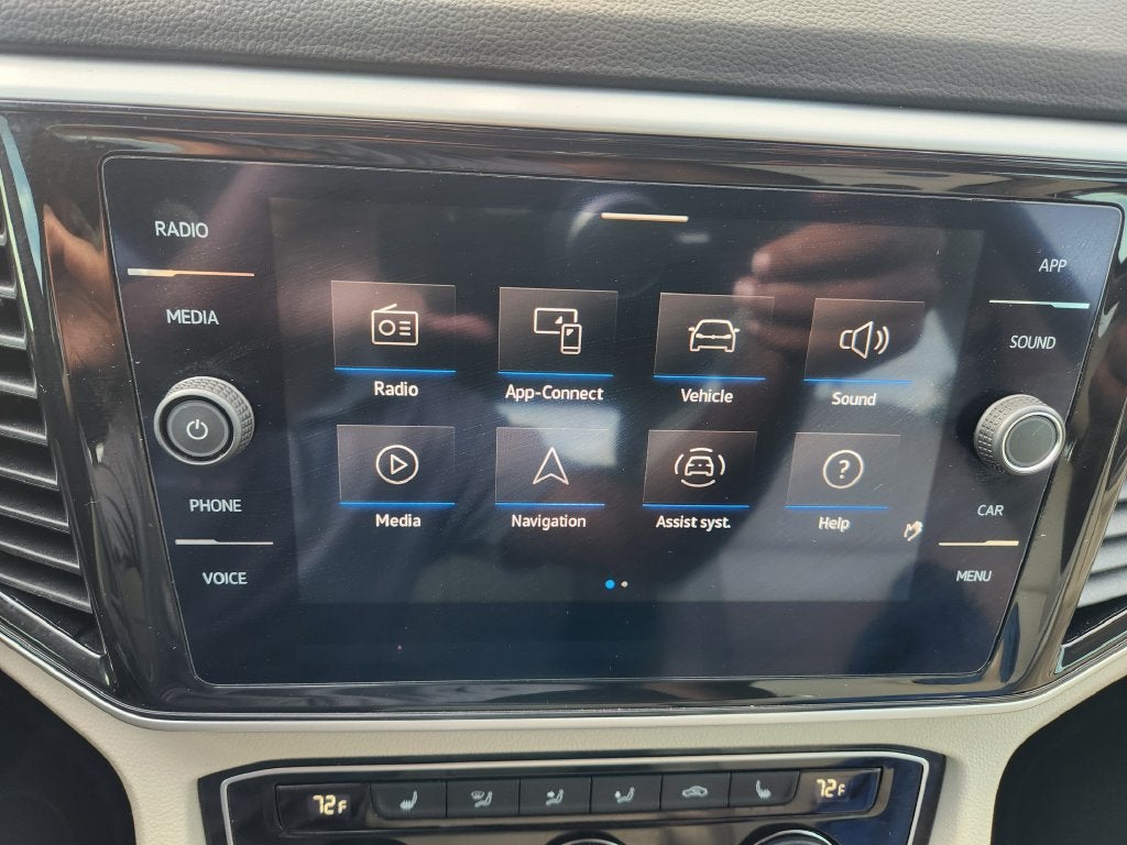 2022 Volkswagen Atlas 3.6L V6 SE w/Technology