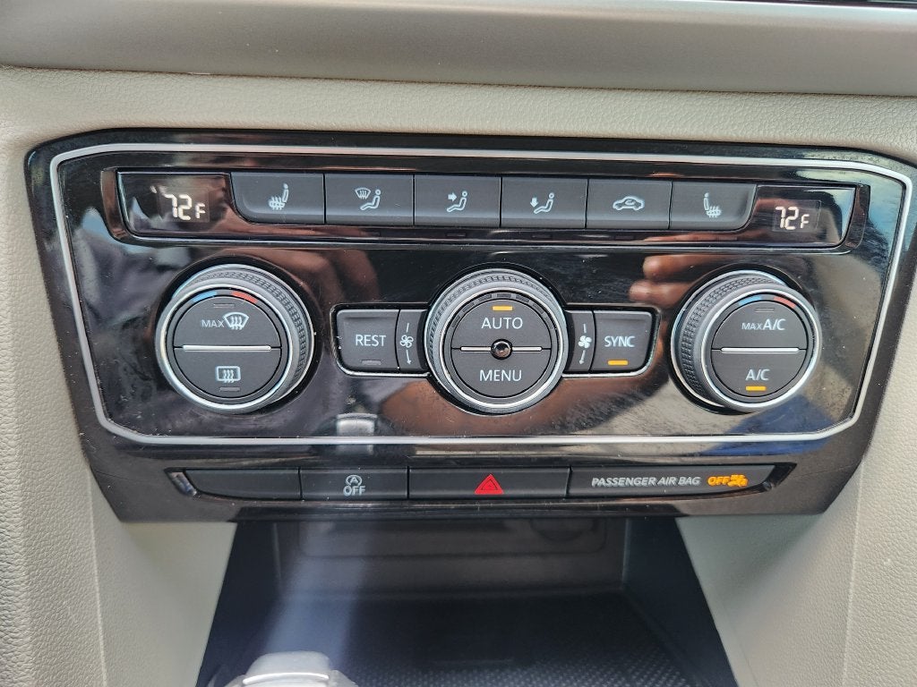 2022 Volkswagen Atlas 3.6L V6 SE w/Technology
