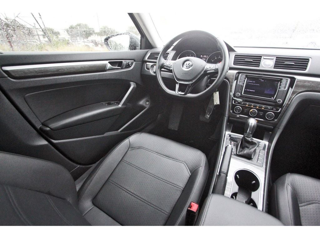 2016 Volkswagen Passat 1.8T SE