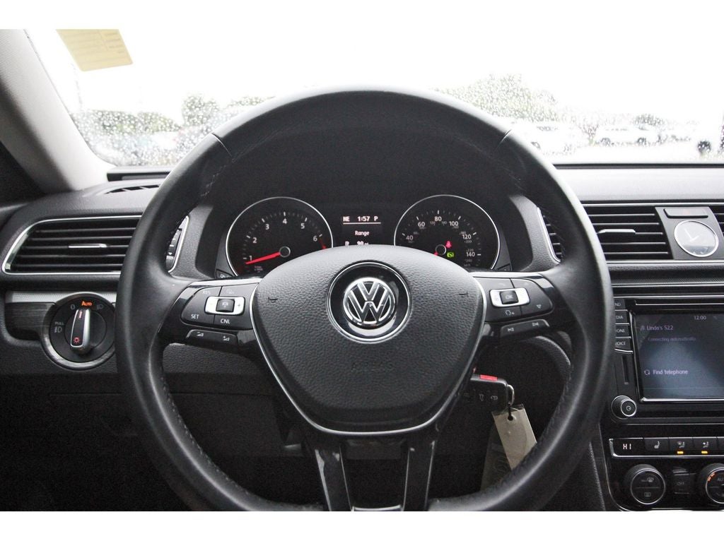2016 Volkswagen Passat 1.8T SE