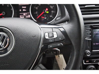 2016 Volkswagen Passat 1.8T SE