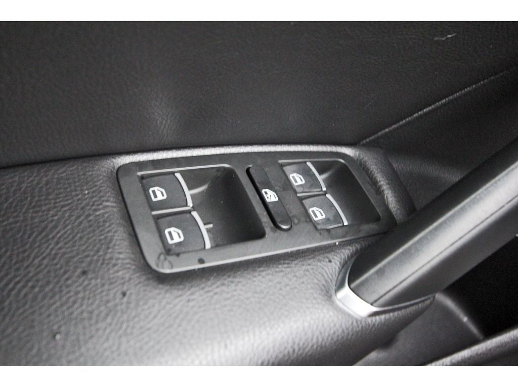 2016 Volkswagen Passat 1.8T SE