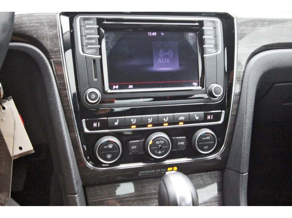 2016 Volkswagen Passat 1.8T SE
