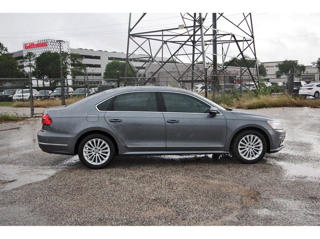 2016 Volkswagen Passat 1.8T SE