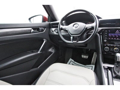 2022 Volkswagen Passat 2.0T R-Line