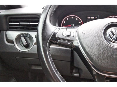 2022 Volkswagen Passat 2.0T R-Line