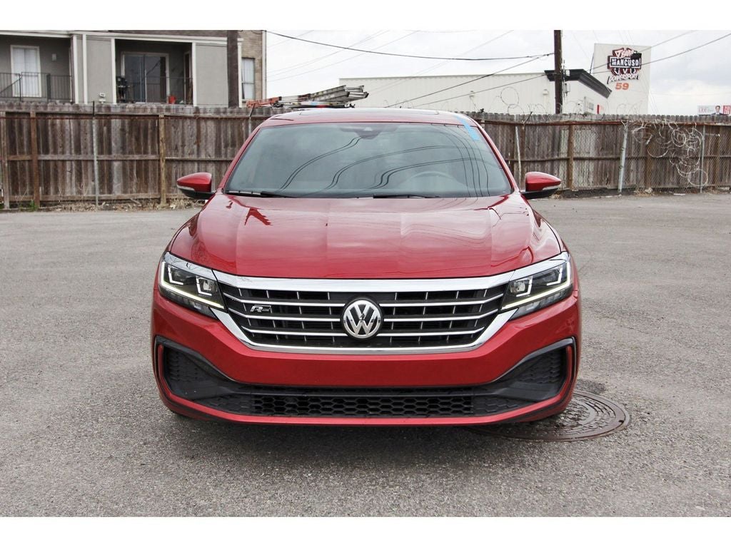 2022 Volkswagen Passat 2.0T R-Line