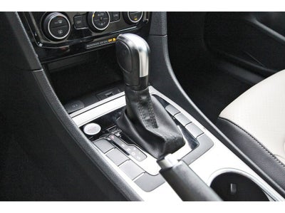 2022 Volkswagen Passat 2.0T R-Line